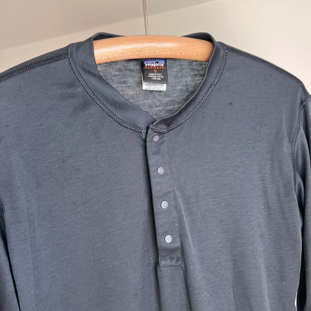 Patagonia Capilene Henley Top S‎ Black Long Sleeve Base Layer Made in USA